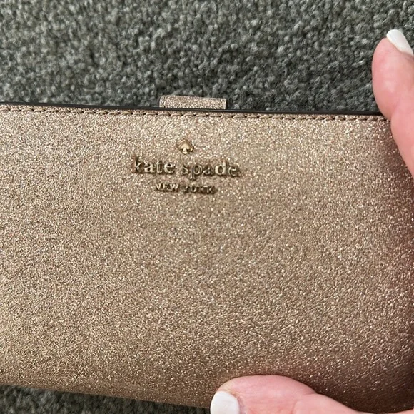 Authentic Kate spade rose gold glitter wallet - Picture 7 of 9